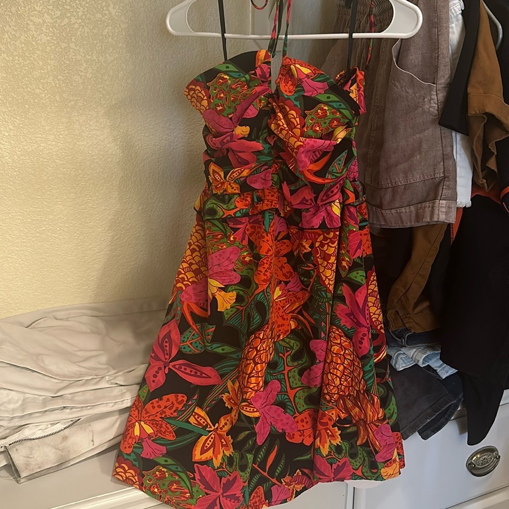 Women’s dress